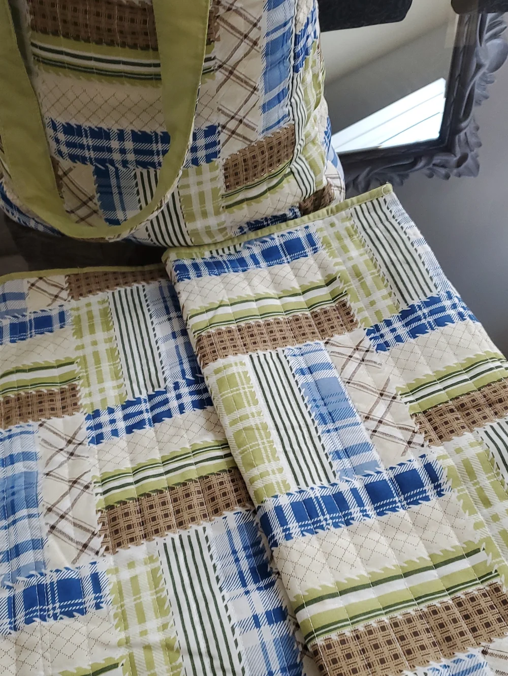 Essential Home Patchwork Quilt/tote 90